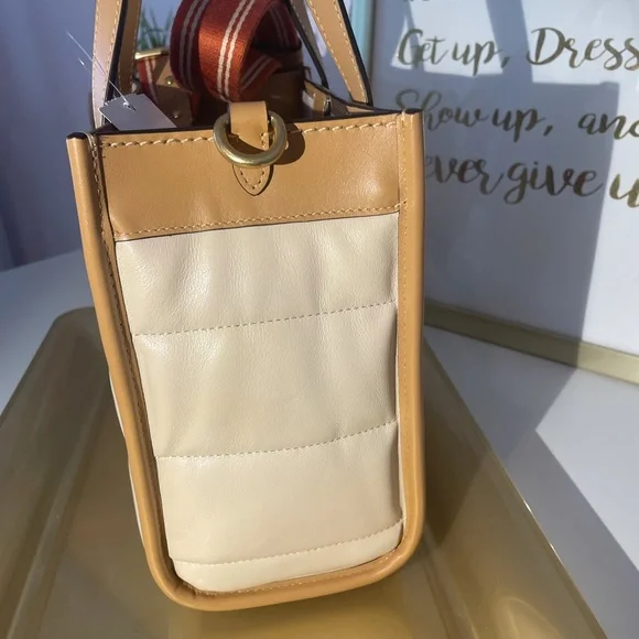 ❌SOLD❌BNWT Gorgeous Coach Field 22 (Colorblock)- BNWT - Picture 9 of 13